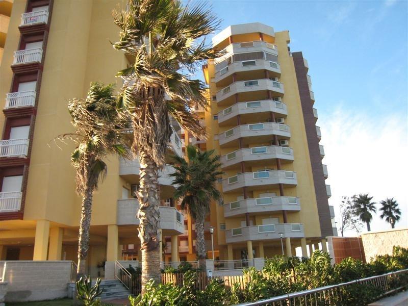 Apartamentos Turisticos Playa Principe ลามังกา เดล มาร์เมนอร์ ภายนอก รูปภาพ